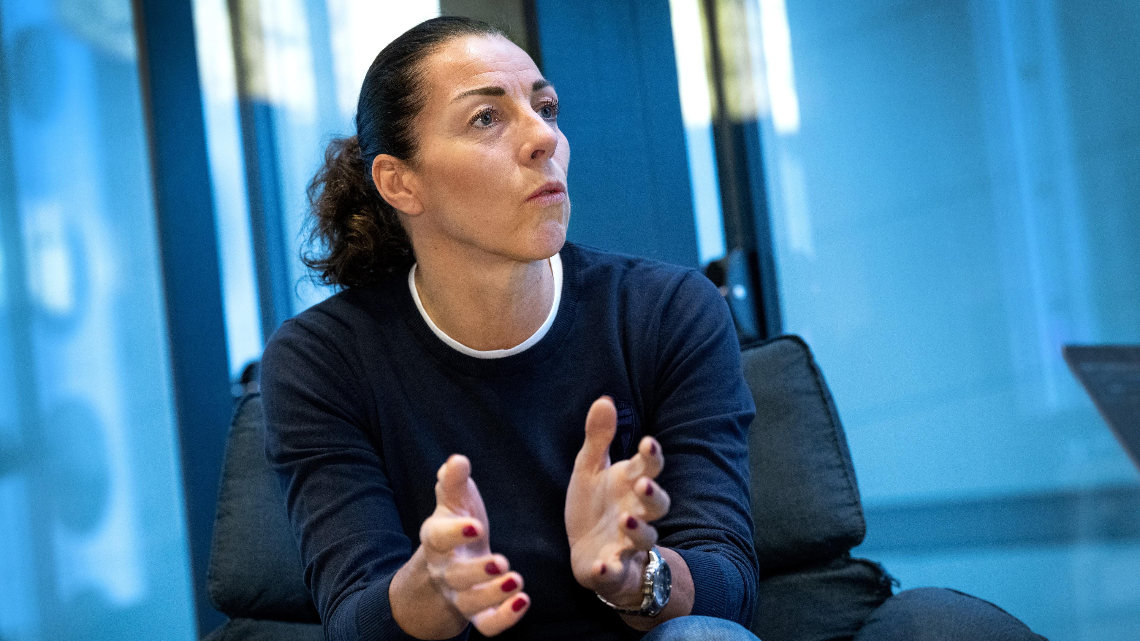 Andrea Möllerberg, Svenska Fotbollförbundets generalsekreterare, har en del att förklara. Foto: Claudio Bresciani/TT