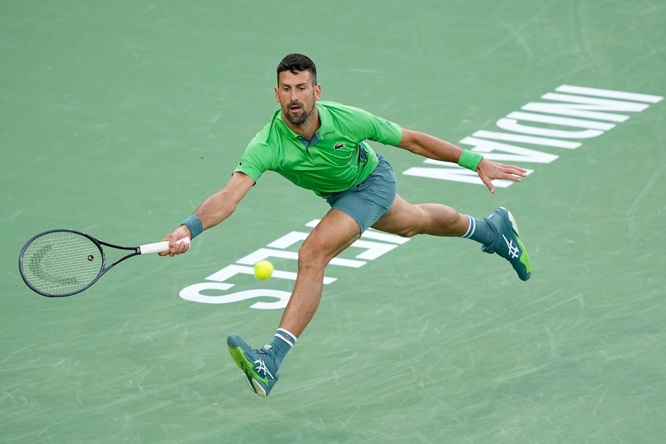 Novak Djokovic under matchen mot Luca Nardi. Foto: Mark J. Terrill/AP/TT