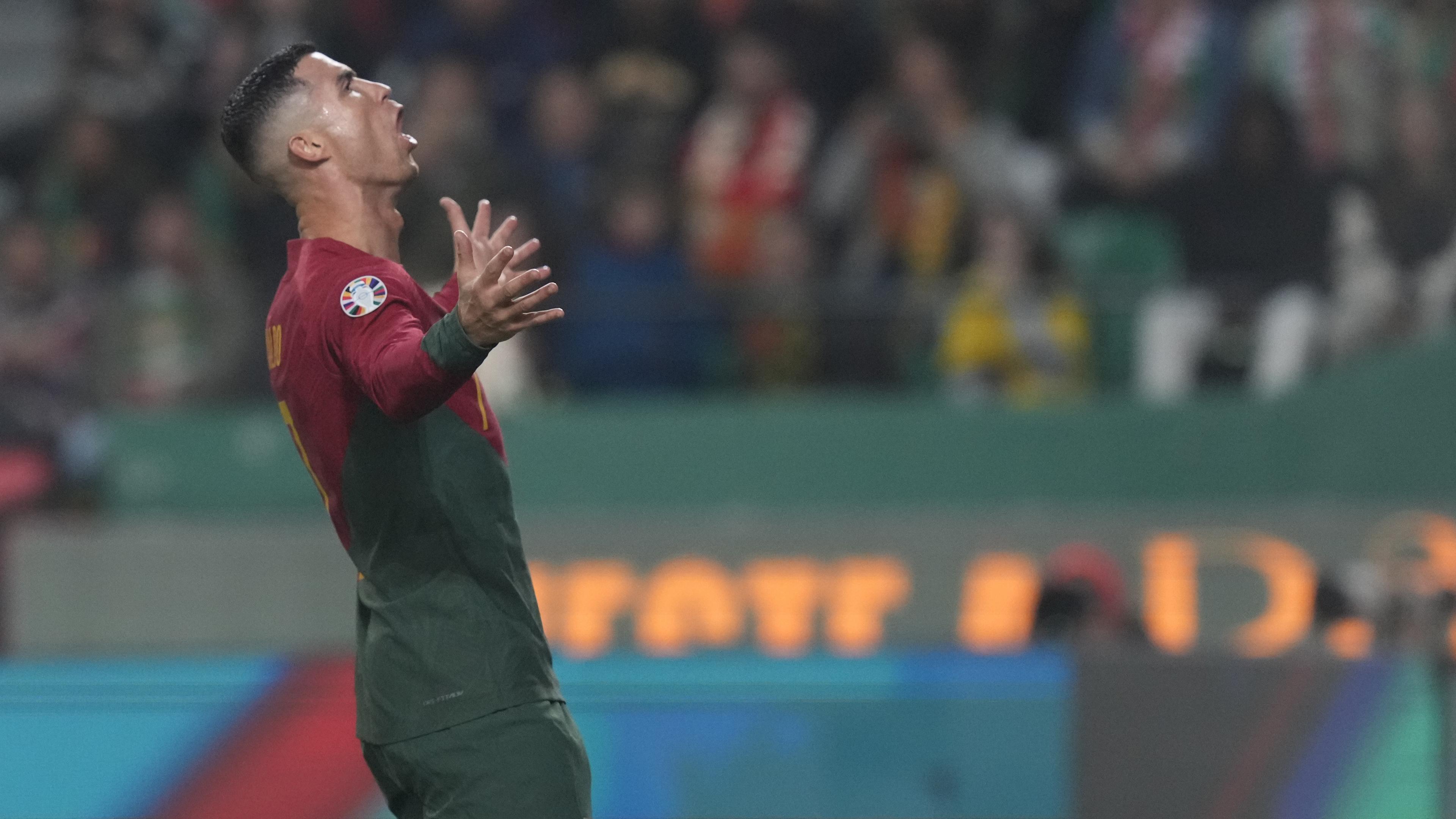 Portugals Cristiano Ronaldo spelar inte torsdagens landskamp mot Sverige. Arkivbild. Foto: Armando Franca/AP/TT