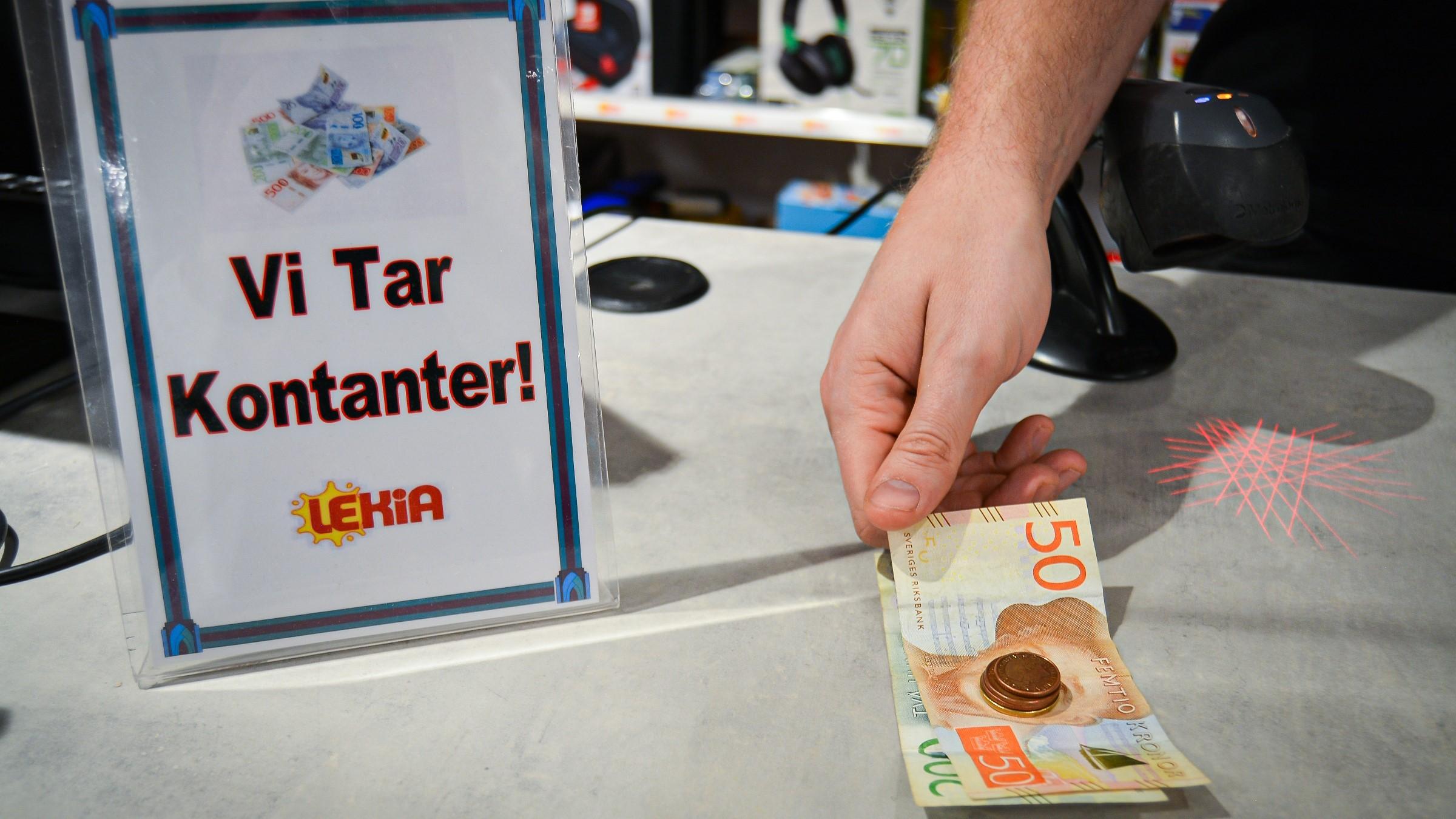 Så många som 83 procent av svenskarna vill ha kvar kontanterna i framtiden, enligt en undersökning. Foto: Eva Sagerfors