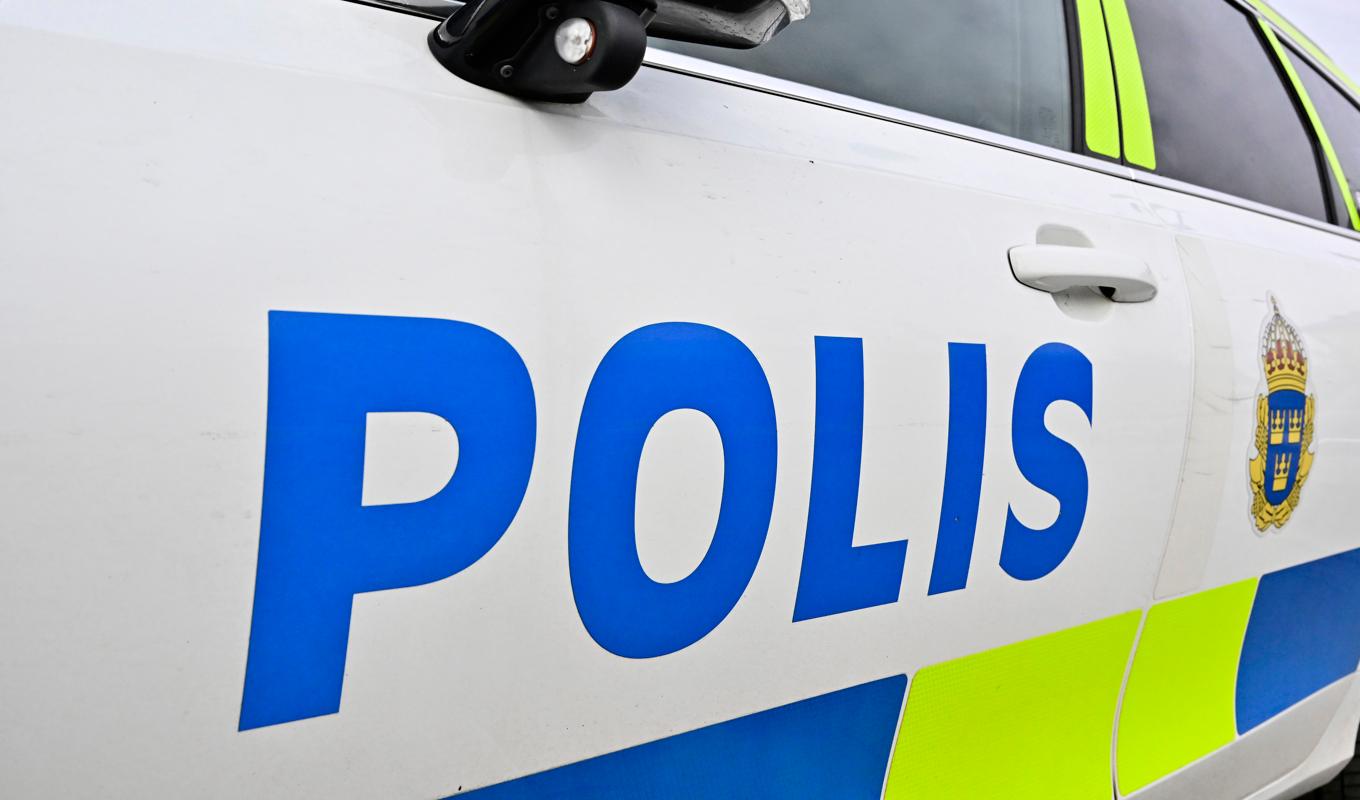 Personalen på en skola i Landskrona larmade polis sedan tre elever hittat en termos i en buske. Det visade sig vara en skarp bomb. Arkivbild. Foto: Mikael Fritzon/TT